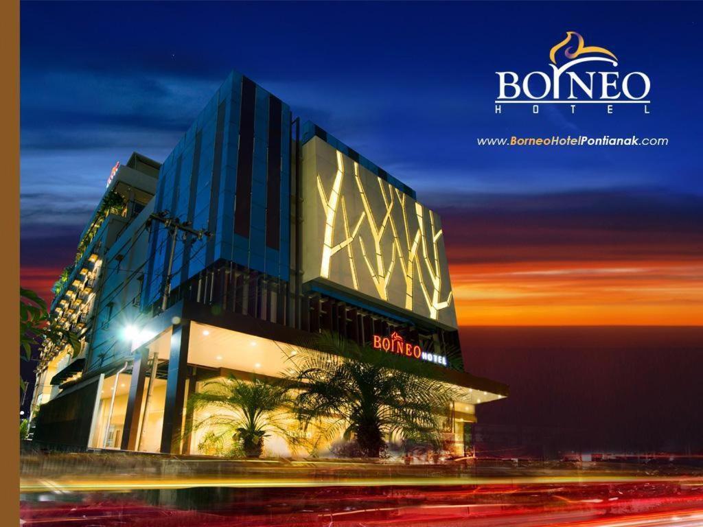 Borneo Hotel Pontianak Zewnętrze zdjęcie