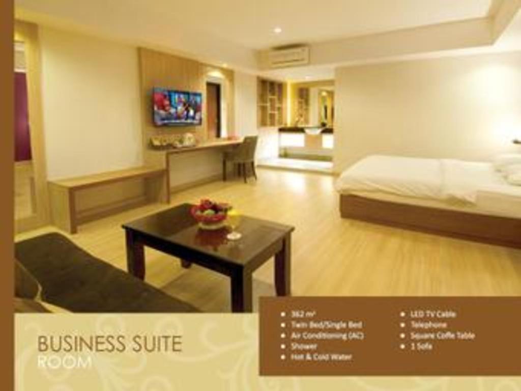 Borneo Hotel Pontianak Zewnętrze zdjęcie