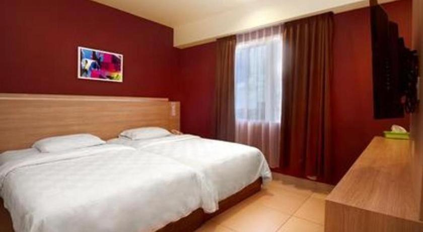Borneo Hotel Pontianak Zewnętrze zdjęcie