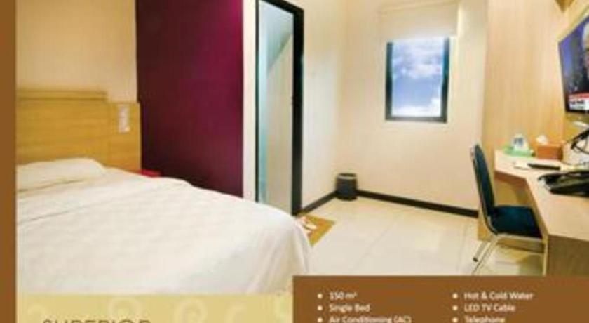 Borneo Hotel Pontianak Zewnętrze zdjęcie