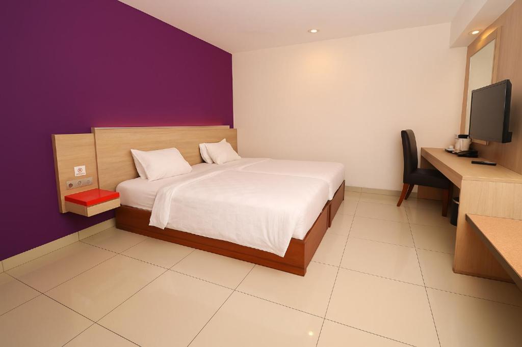 Borneo Hotel Pontianak Zewnętrze zdjęcie