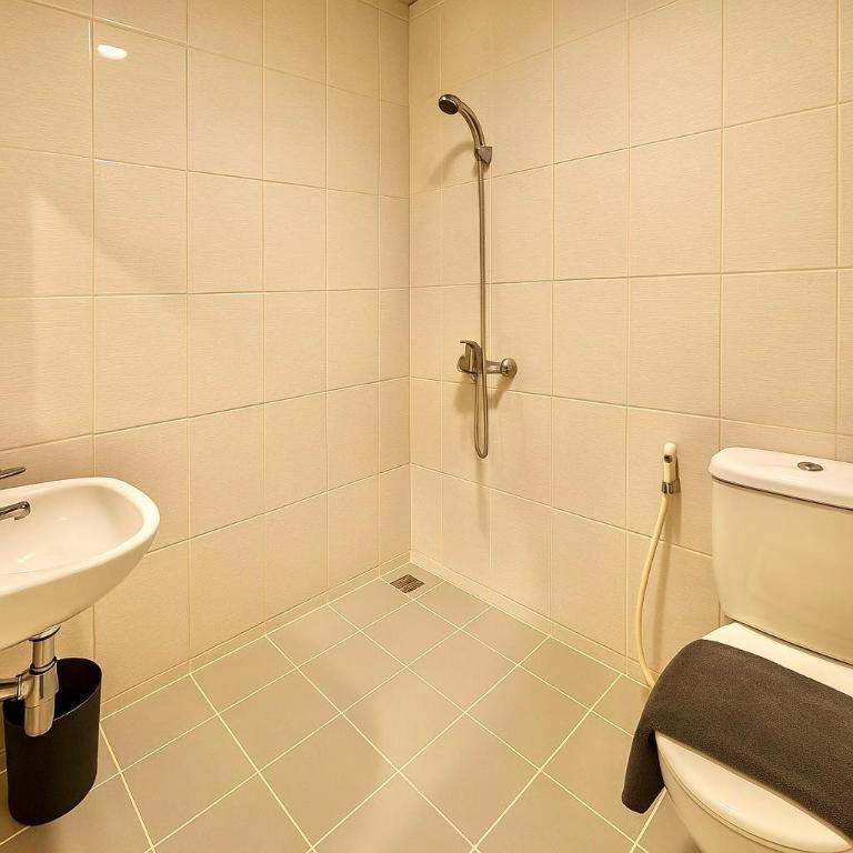 Borneo Hotel Pontianak Zewnętrze zdjęcie